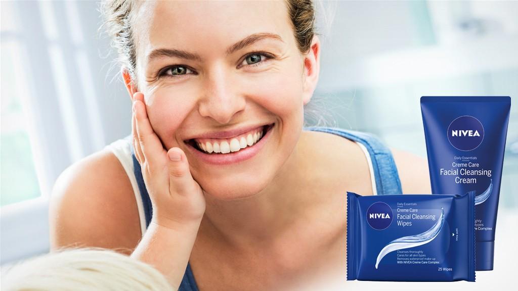 NIVEA Creme Care Facial Cleansing