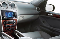 Mercedes-ML_interior