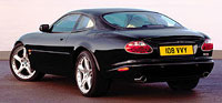 Jaguar-XK-svart_bak