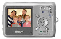 Nikon Coolpix L3 bak