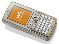 Sony Ericsson W700i liggande