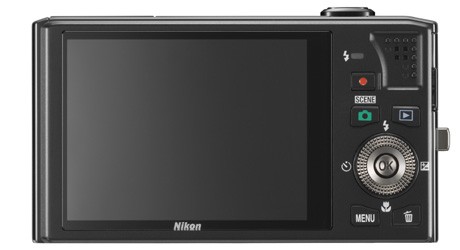 Nikon Coolpix S8000_1